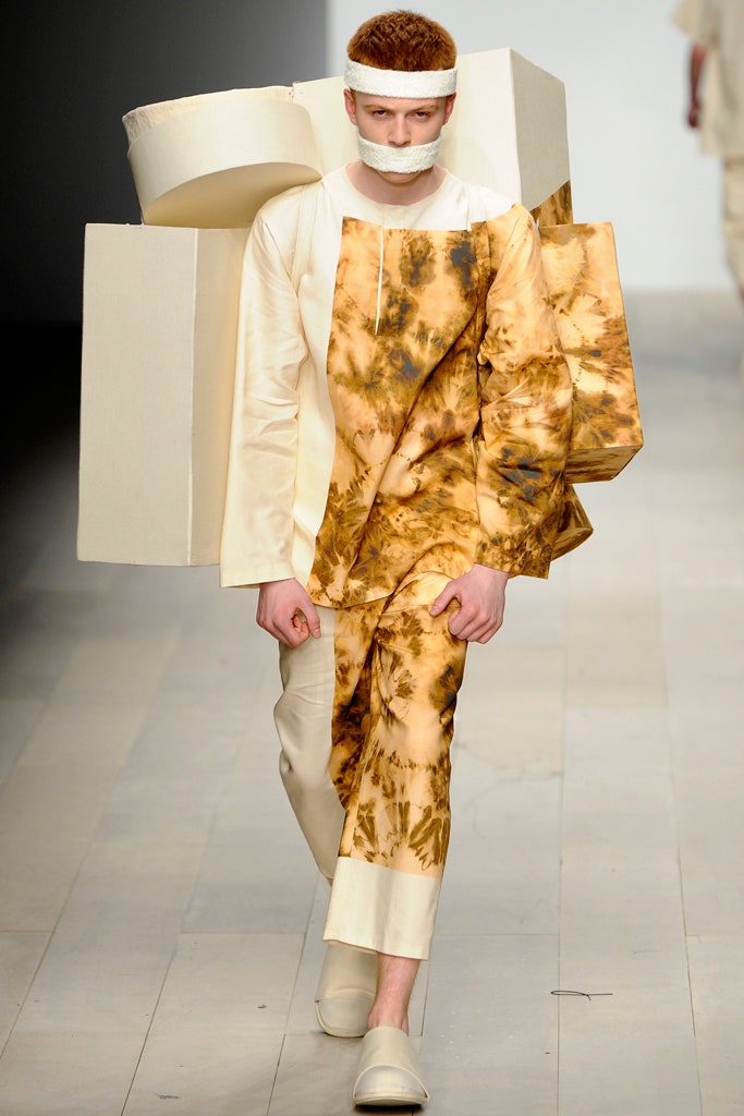 Central Saint Martins F/W 12 Look 131