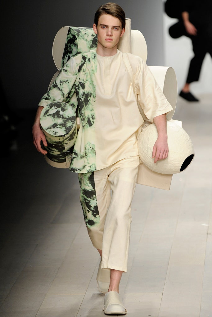 Central Saint Martins F/W 12 Look 135