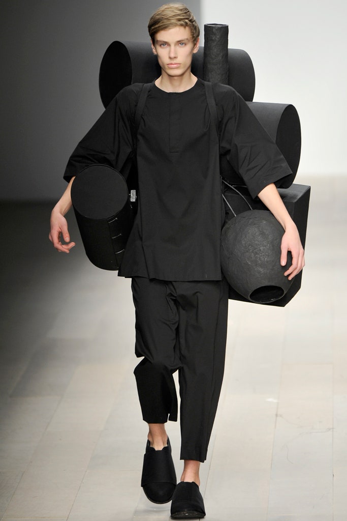 Central Saint Martins F/W 12 Look 136