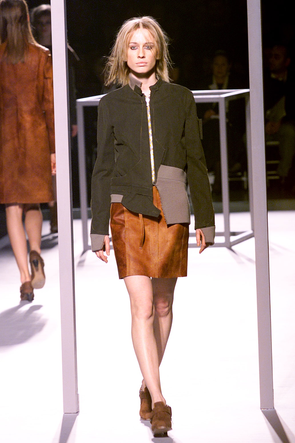 Chalayan F/W 02 Look 134