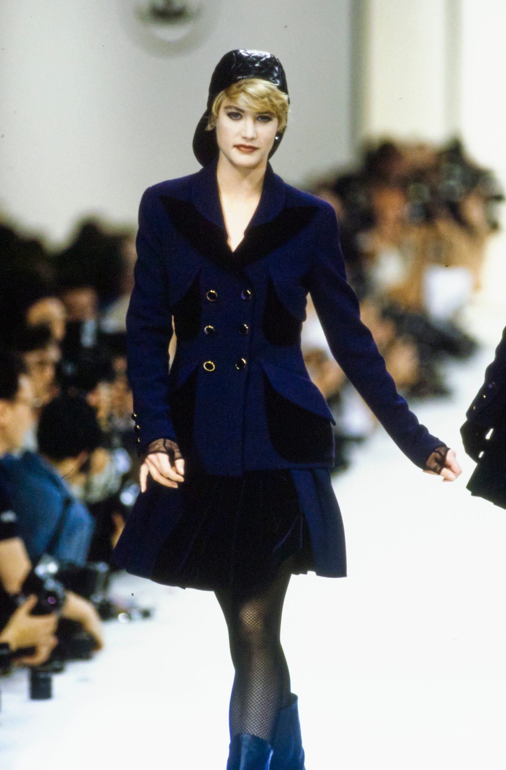 Chanel F/W 91 Look 260