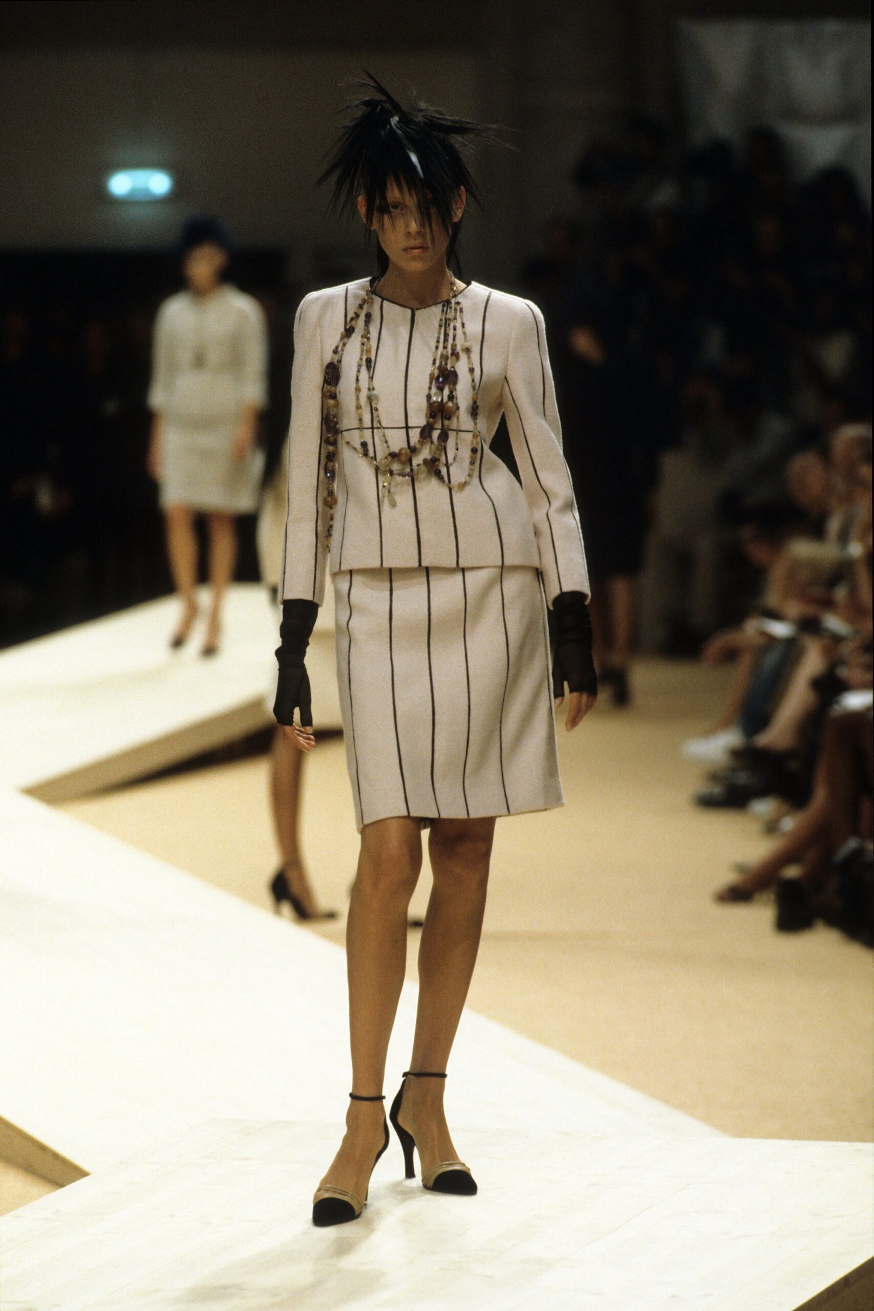 Chanel F/W 99 Couture Look 334