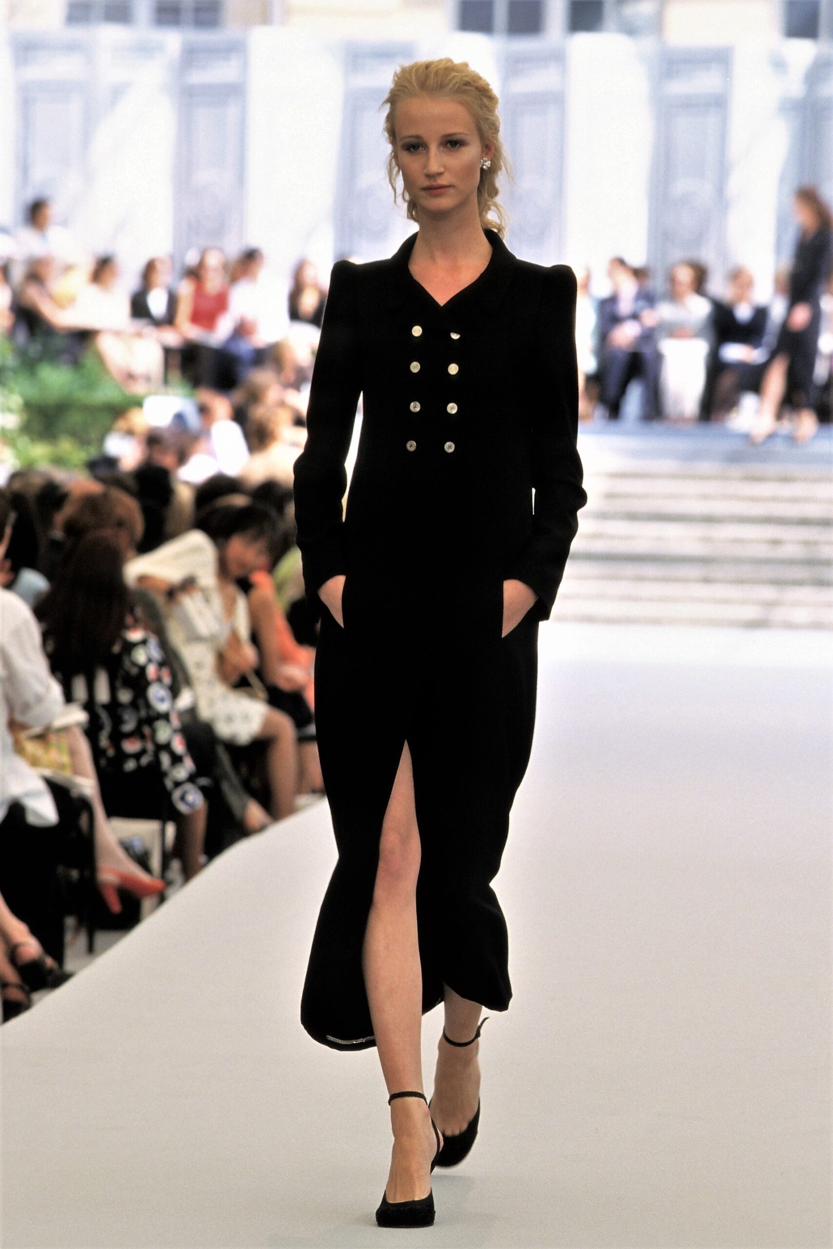 Chanel F/W 97 Couture Look 387