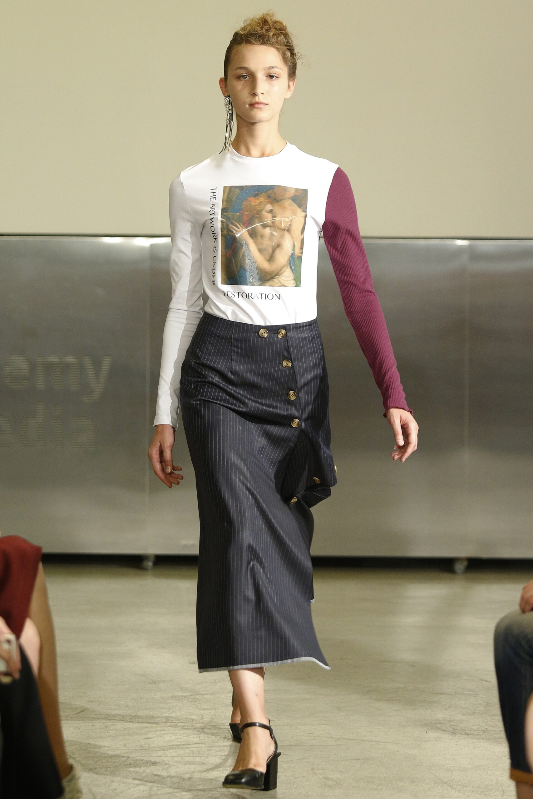 artwork graphic color-block long-sleeve top