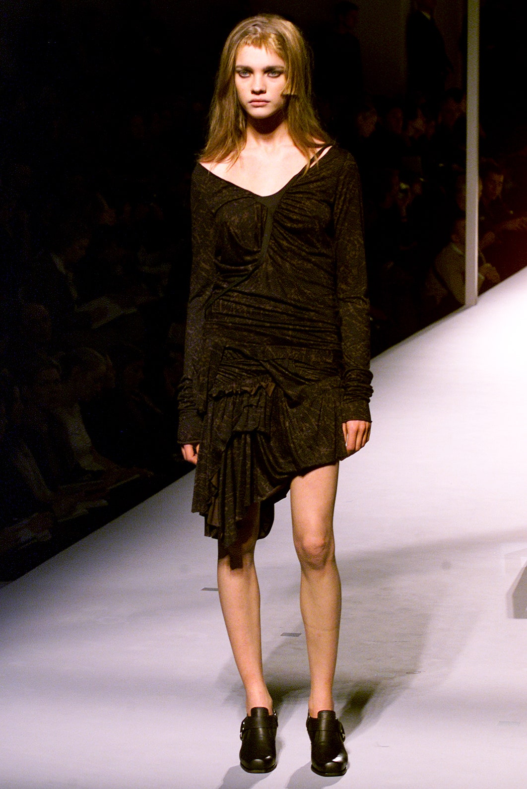 Chalayan F/W 02 Look 197
