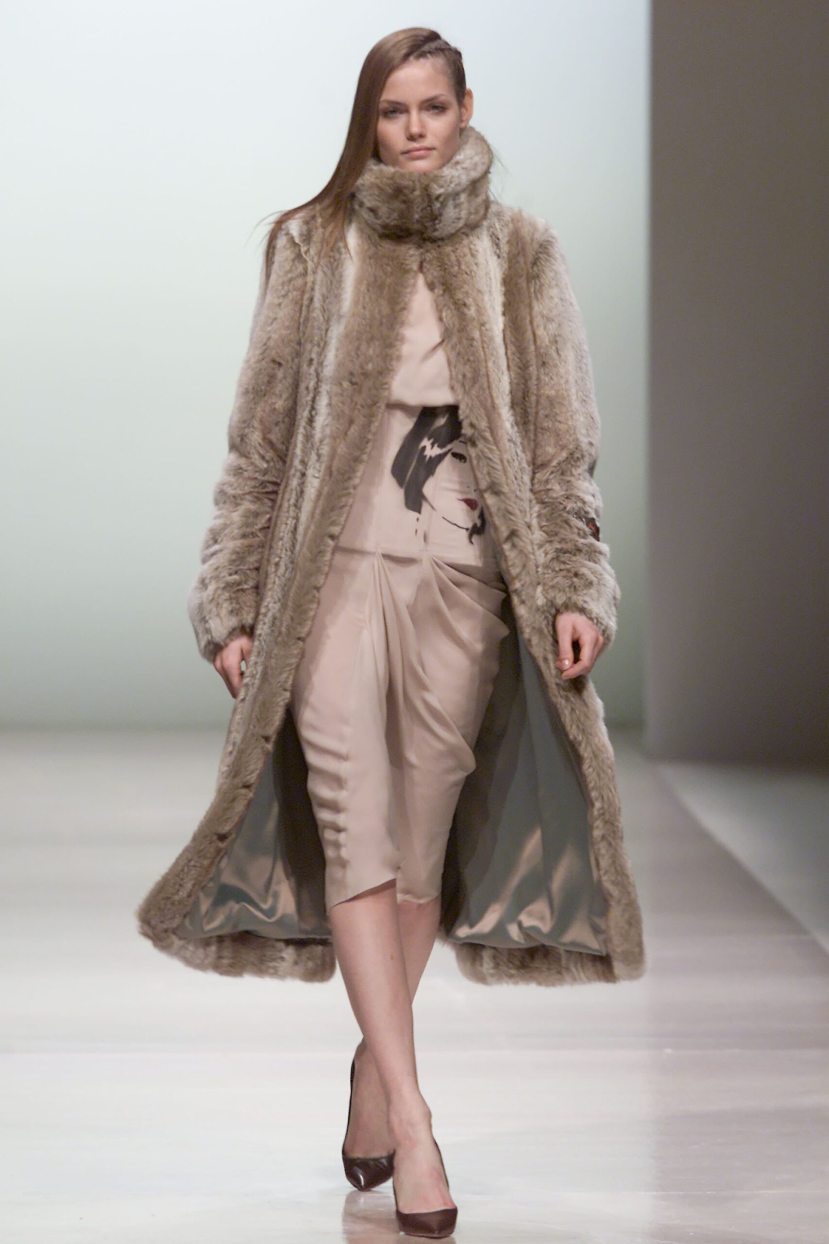 Chloé F/W 01 Look 19