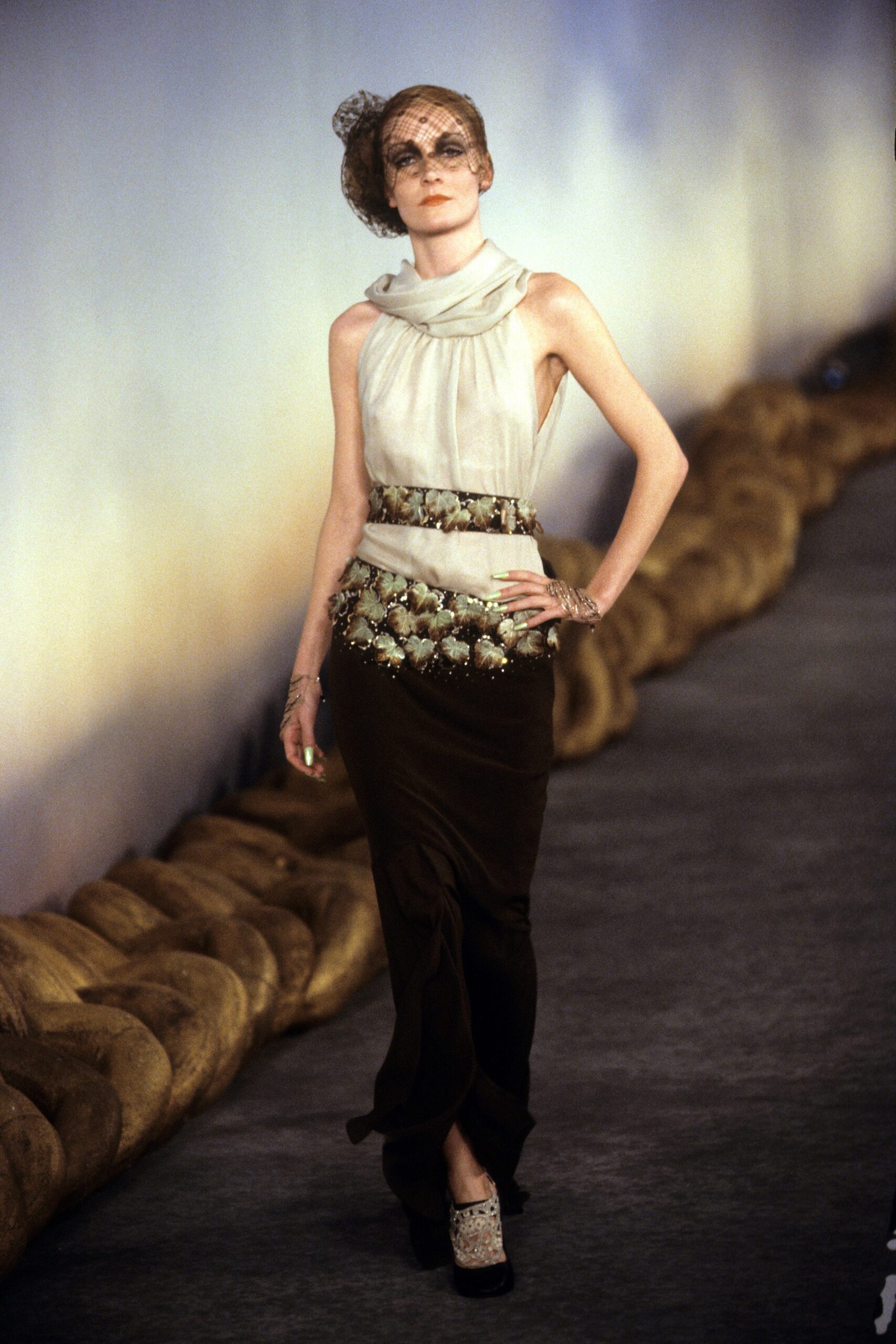 Chanel S/S 01 Couture Look 370
