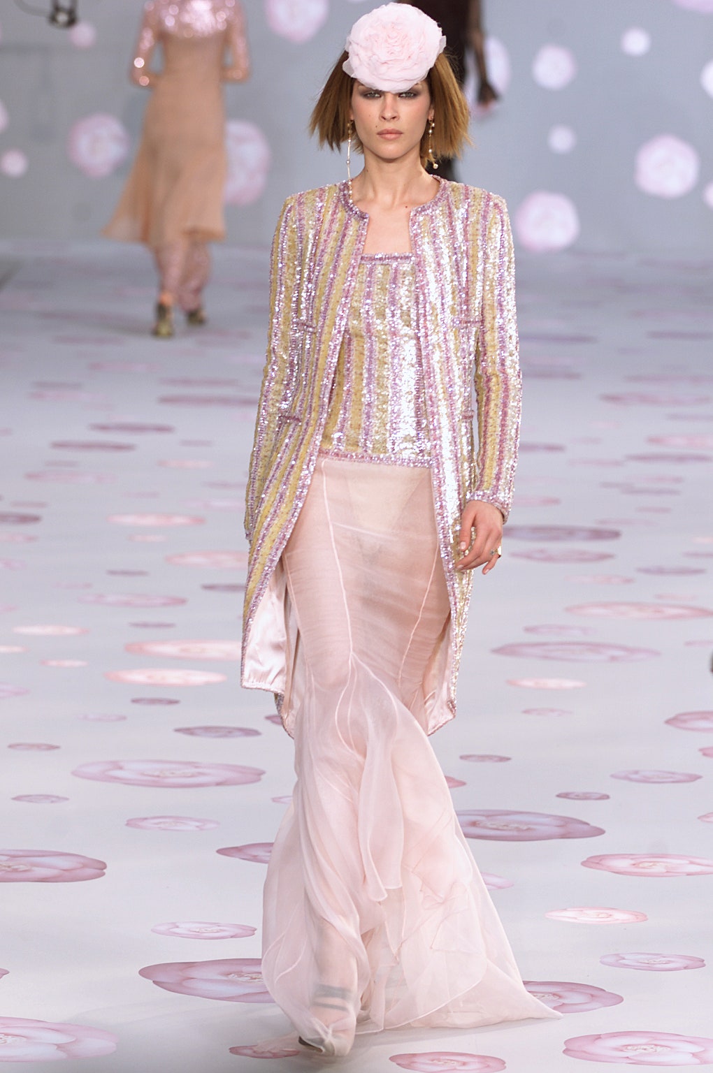 Chanel S/S 02 Couture Look 220
