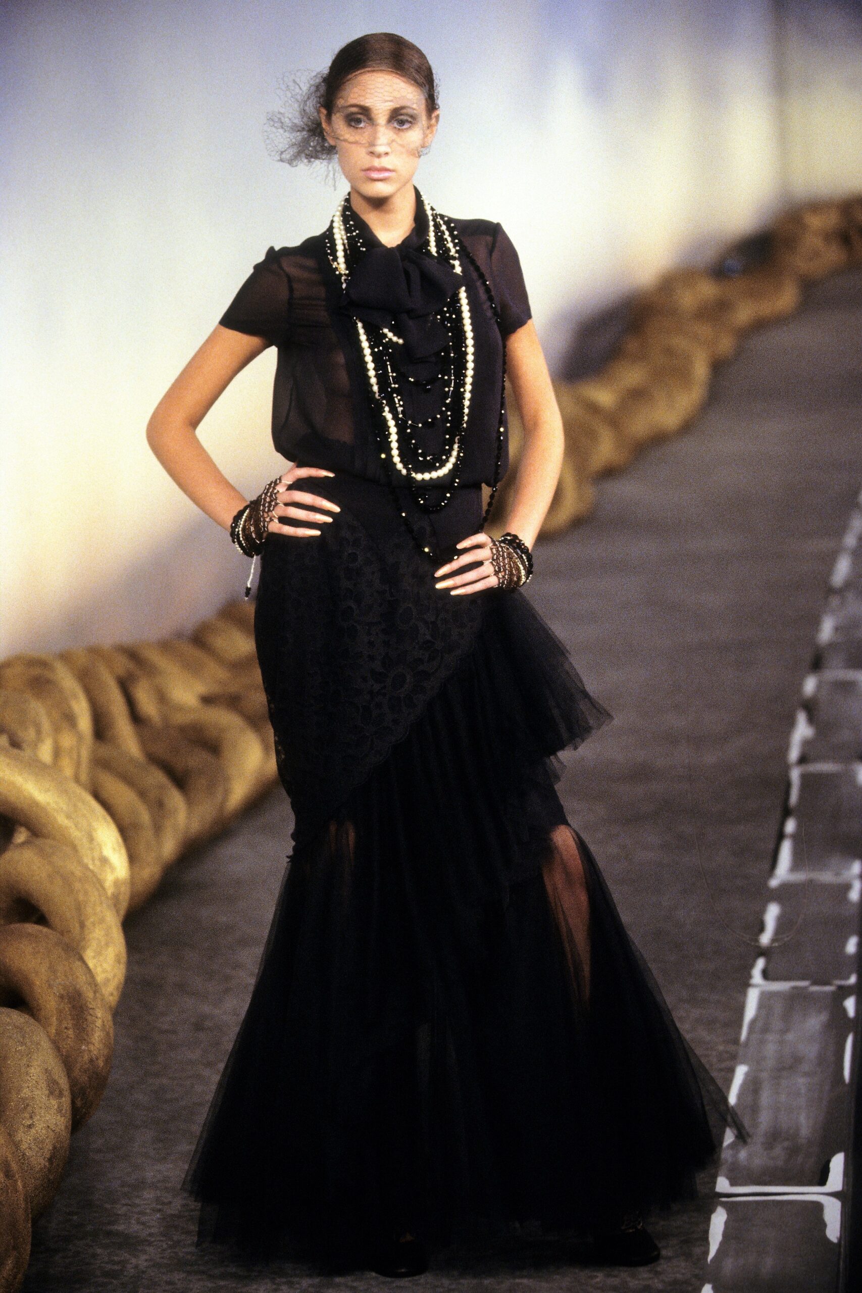 Chanel S/S 01 Couture Look 373