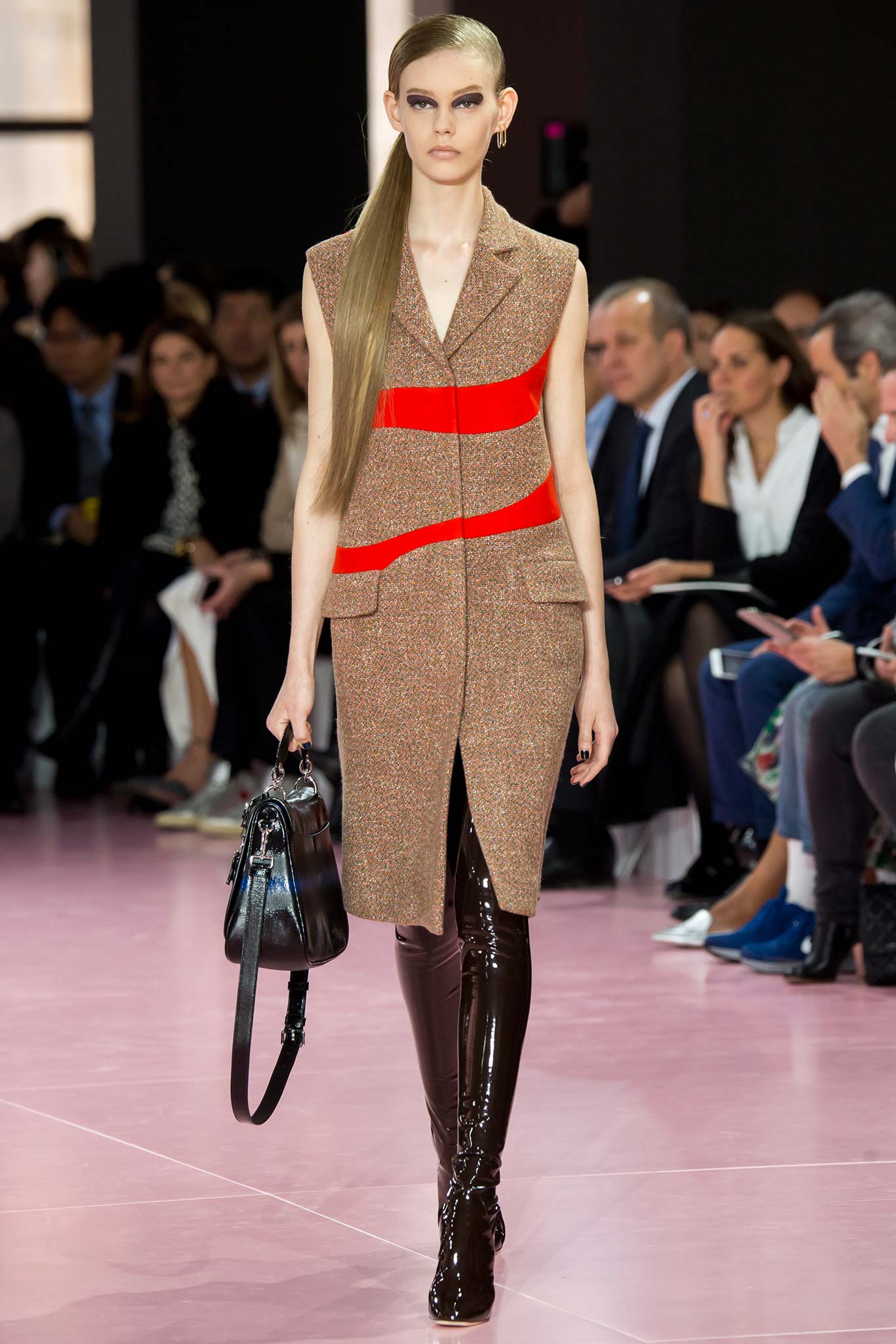 Christian Dior F/W 15 Look 322