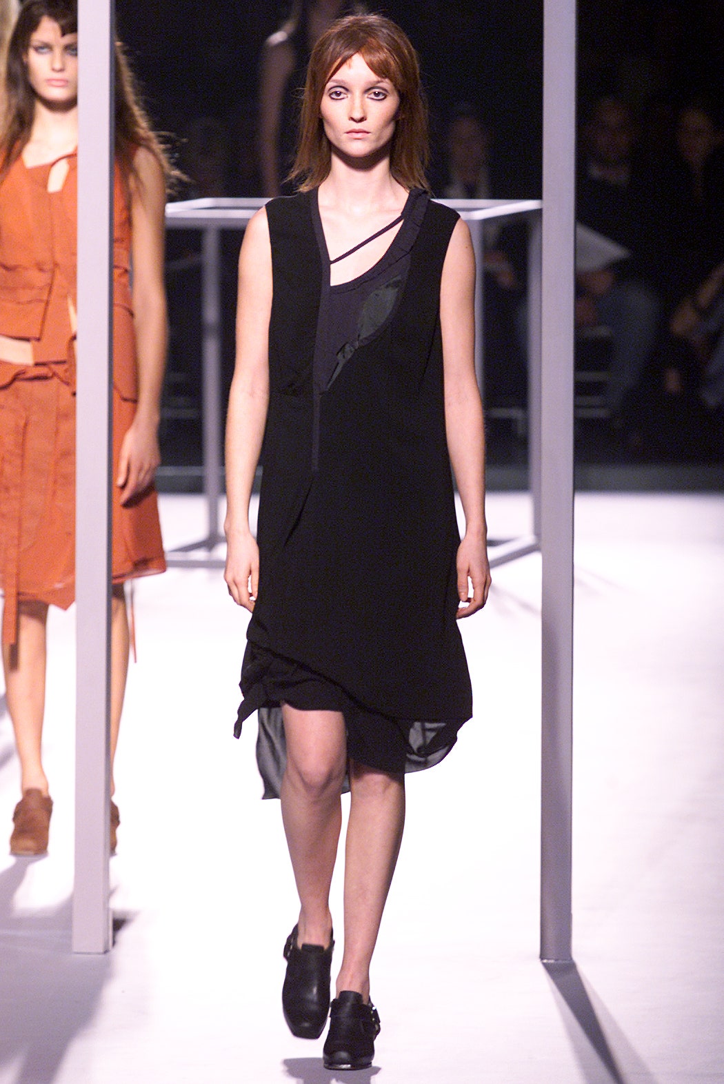 Chalayan F/W 02 Look 290