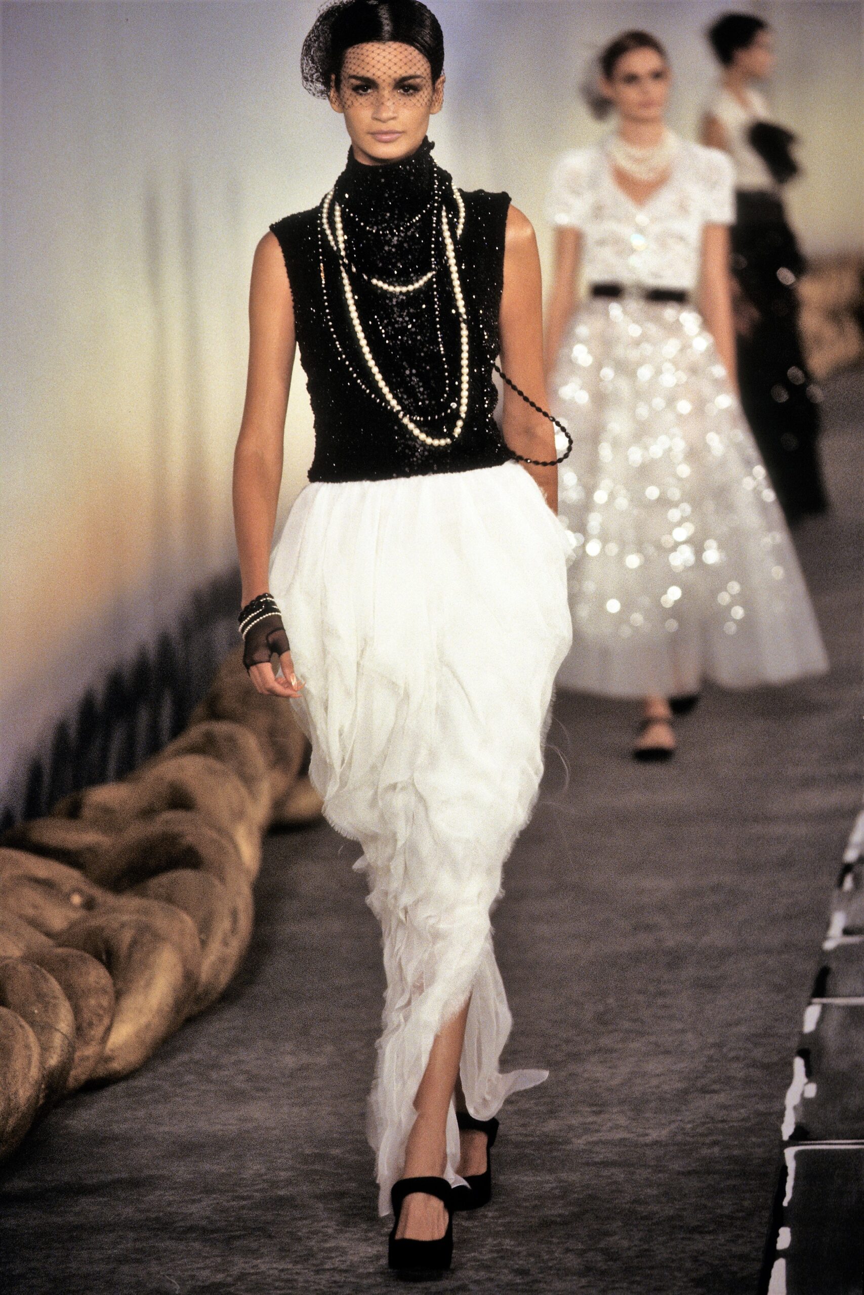 Chanel S/S 01 Couture Look 436
