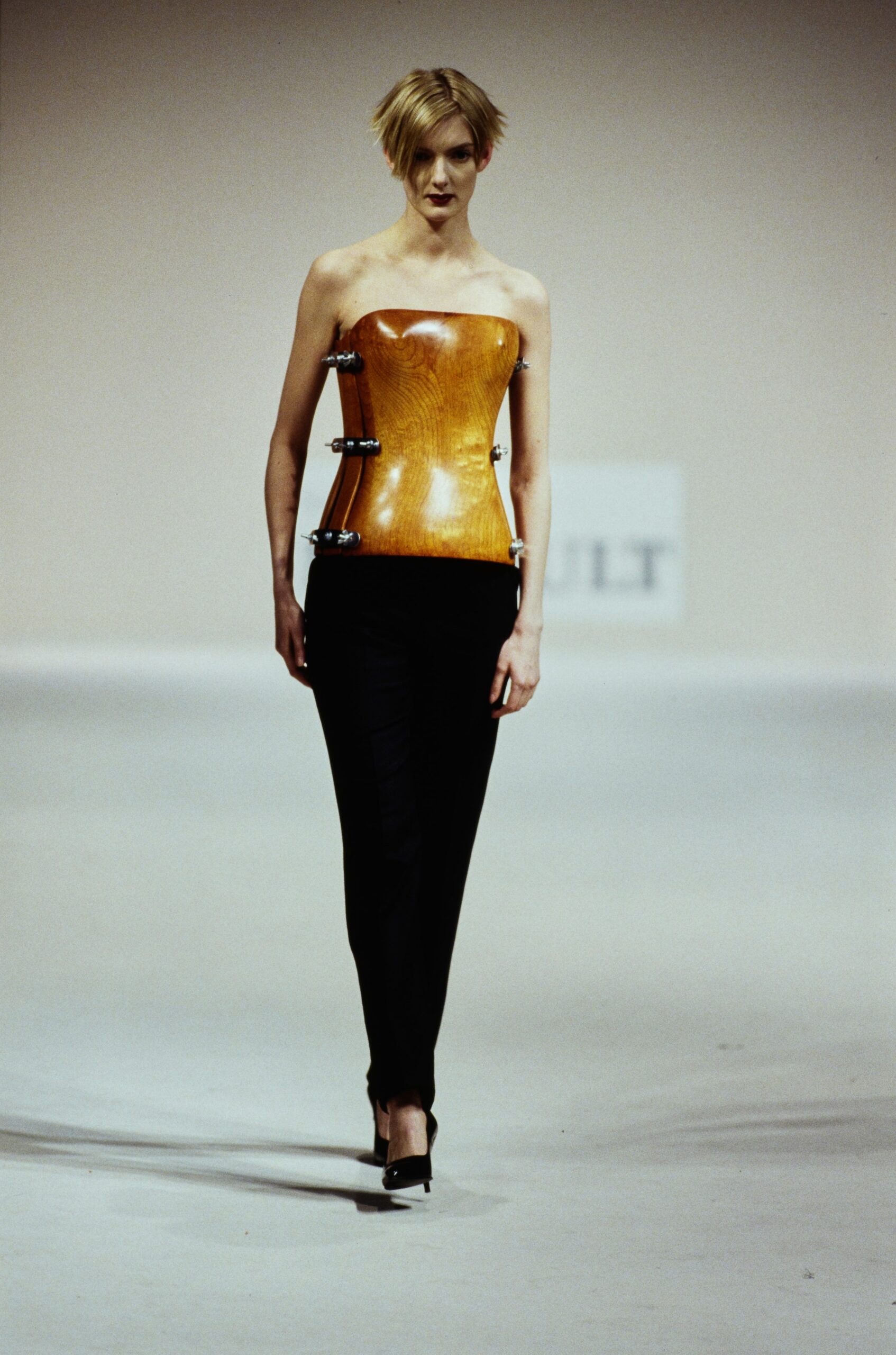 Chalayan F/W 95 Look 638