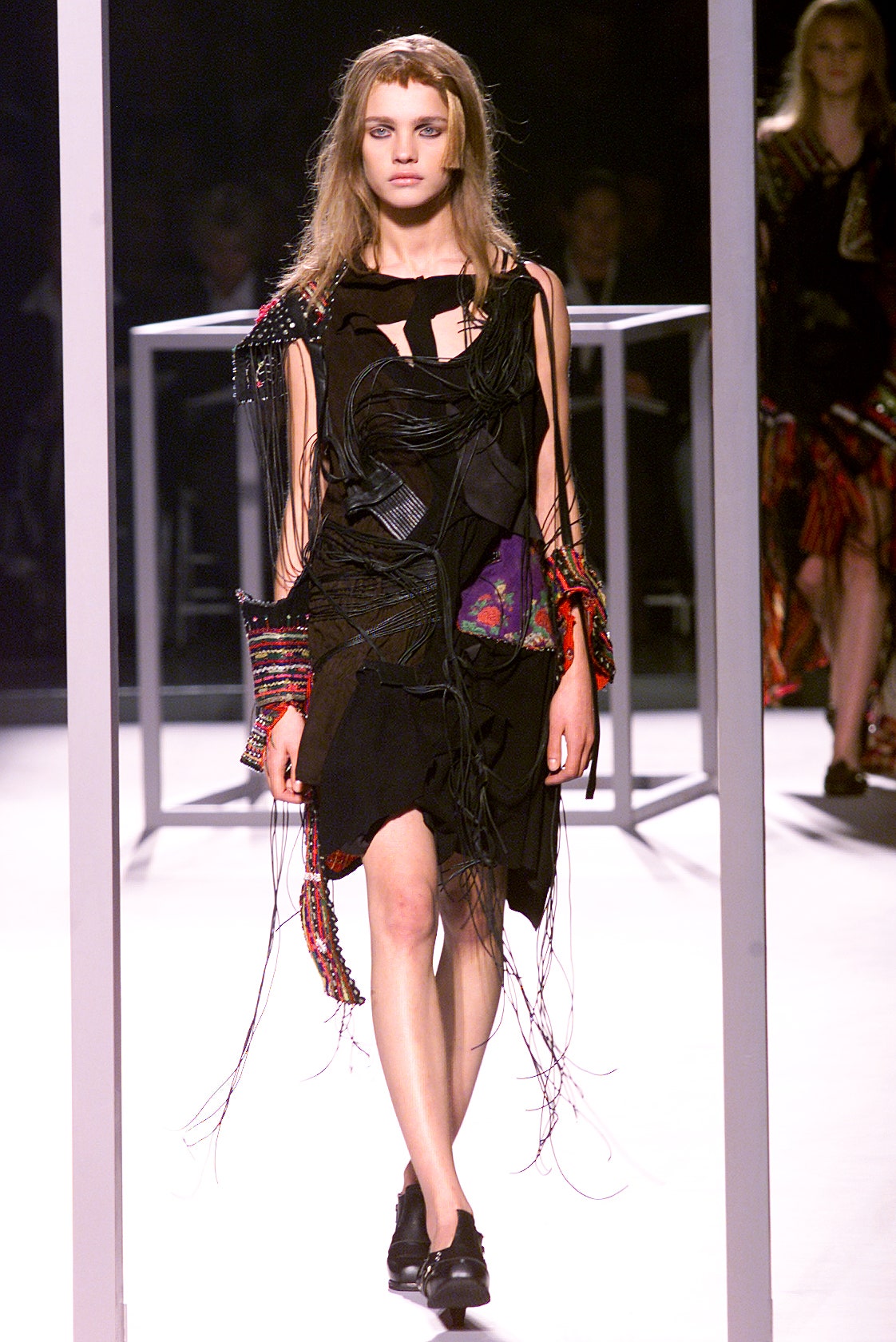 Chalayan F/W 02 Look 326