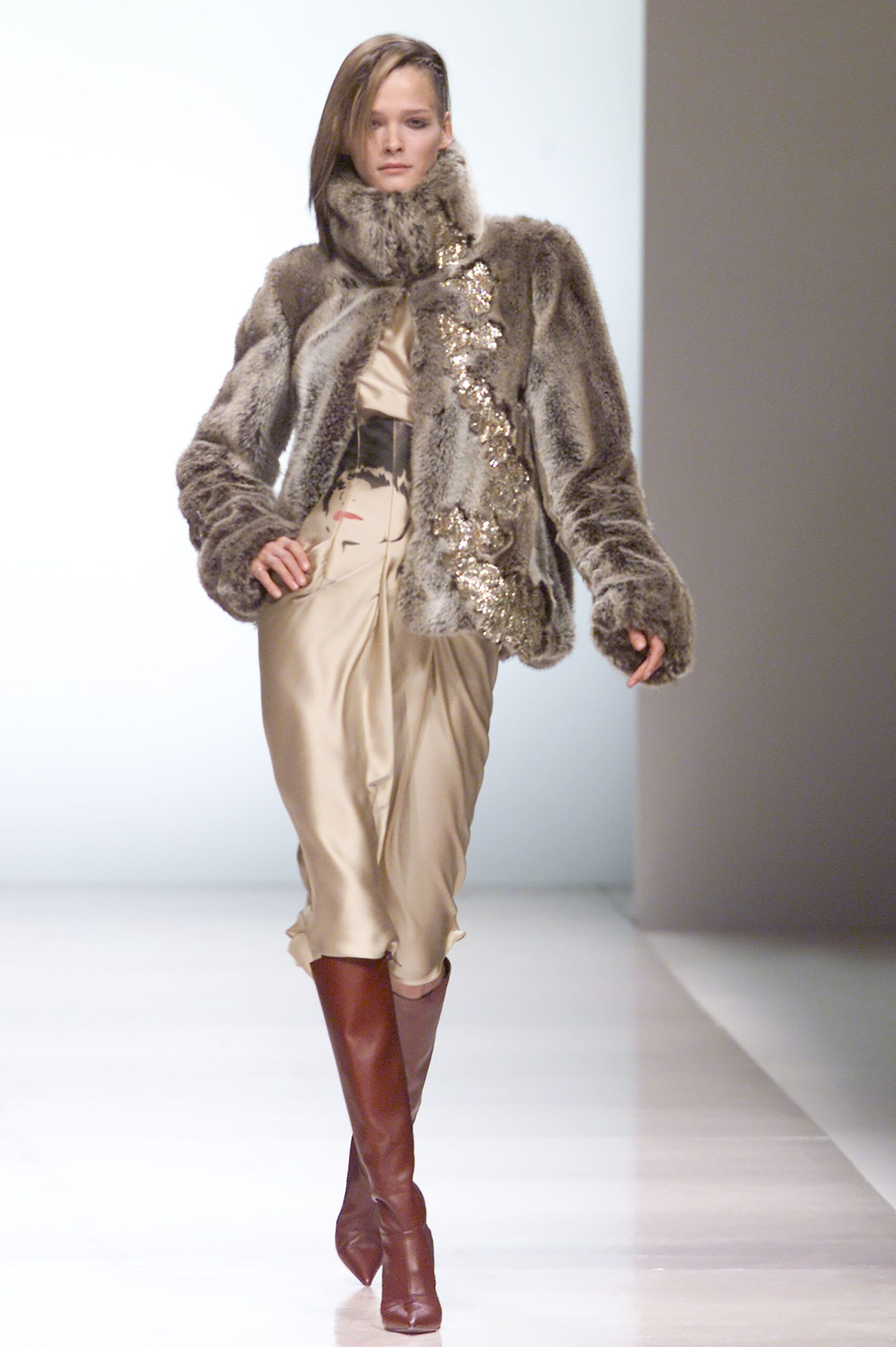 Chloé F/W 01 Look 34
