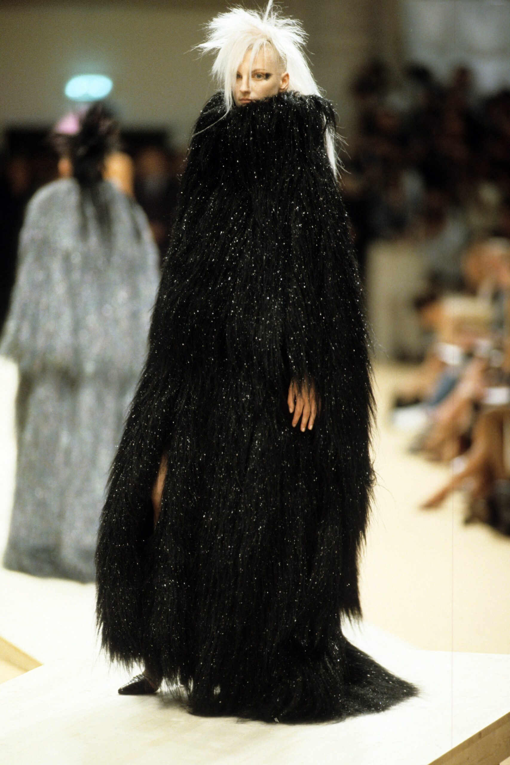 Chanel F/W 99 Couture Look 882