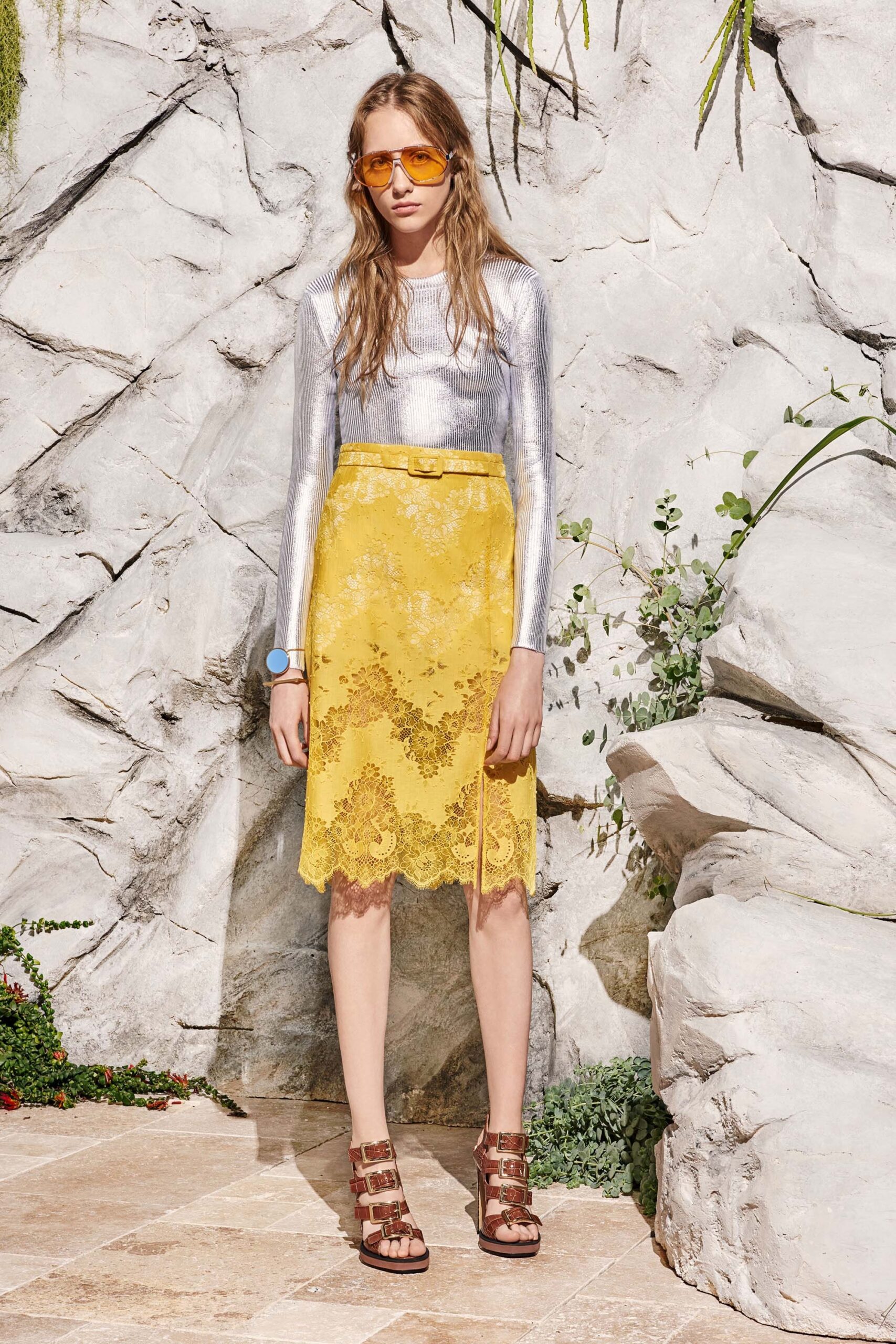Carven Resort 17 Look 58