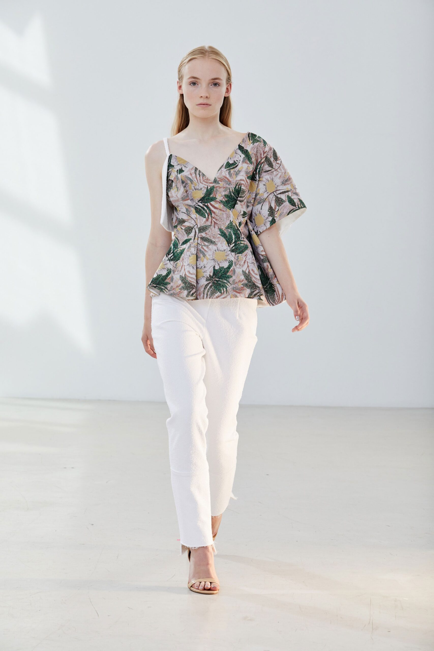 CG S/S 18 Look 143