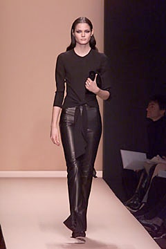 Carolina Herrera F/W 00 Look 22