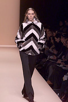 Carolina Herrera F/W 00 Look 29