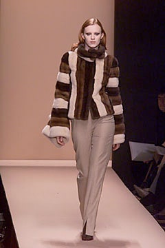 Carolina Herrera F/W 00 Look 120