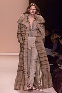 Carolina Herrera F/W 00 Look 130
