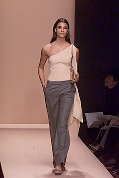 Carolina Herrera F/W 00 Look 141