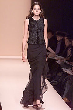 Carolina Herrera F/W 00 Look 153