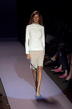 Carolina Herrera S/S 00 Look 1