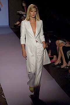 Carolina Herrera S/S 00 Look 34