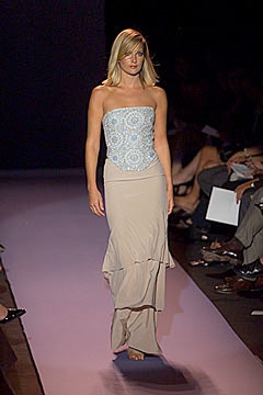 Carolina Herrera S/S 00 Look 238