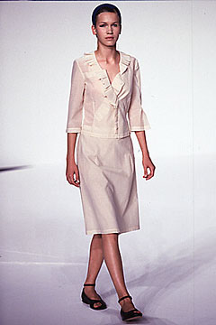 Chalayan S/S 00 Look 36