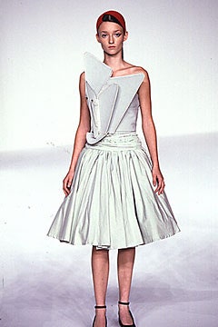 Chalayan S/S 00 Look 214