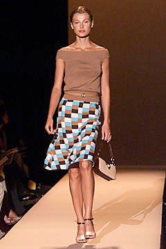 Carolina Herrera S/S 01 Look 56