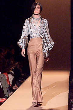 Carolina Herrera S/S 01 Look 126
