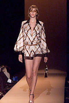 Carolina Herrera S/S 01 Look 221