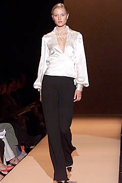 Carolina Herrera S/S 01 Look 299
