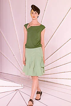 Chalayan S/S 01 Look 49