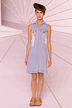 Chalayan S/S 01 Look 116