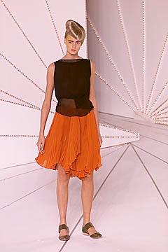 Chalayan S/S 01 Look 181