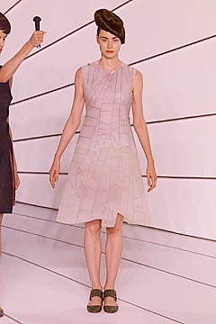 Chalayan S/S 01 Look 211