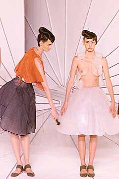 Chalayan S/S 01 Look 226