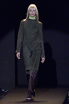 Carolina Herrera F/W 01 Look 22