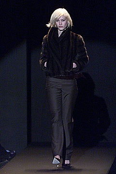 Carolina Herrera F/W 01 Look 36