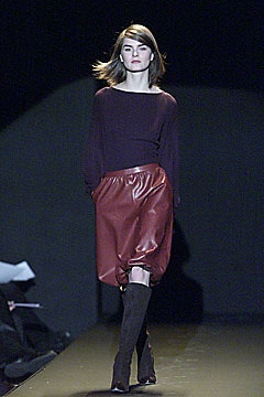 Carolina Herrera F/W 01 Look 106