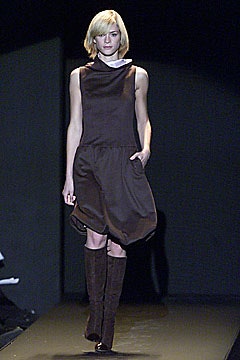 Carolina Herrera F/W 01 Look 125