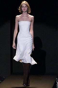 Carolina Herrera F/W 01 Look 195