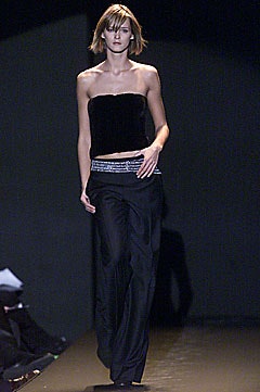 Carolina Herrera F/W 01 Look 228