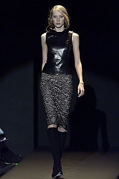 Carolina Herrera F/W 01 Look 274