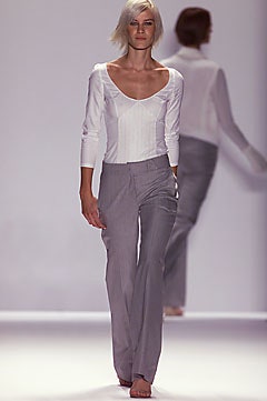 Carolina Herrera S/S 02 Look 12